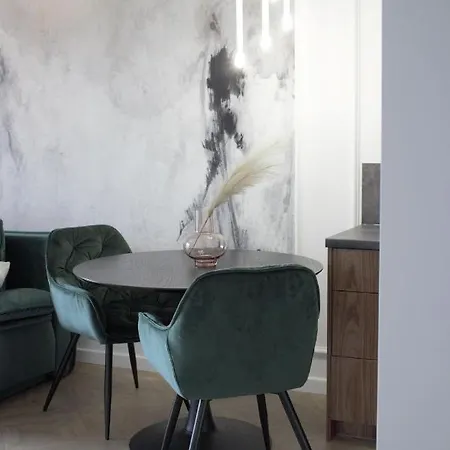 Na Skarpie - Niegocinska 2, Апартаменты *